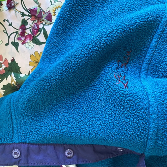 L.L Bean pullover sweater - Picture 2 of 3